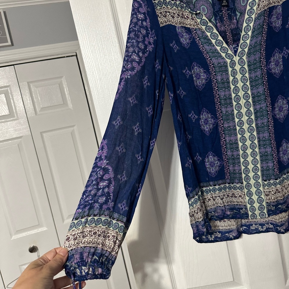 Lucky Brand Medallion Print Casual Shirt - Picture 7 of 15